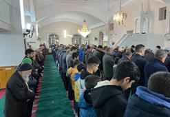 Tüm Türkiye'de Regaip Kandili dualarla idrak edildi