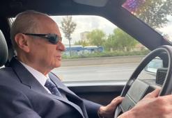 Devlet Bahçeli, klasik otomobilinde Ferdi Tayfur şarkısı dinleyip Ankara'yı turladı