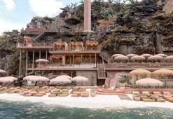 Antalya'da falezlerden denize inilen kaçak asansör kaldırıldı