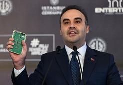 Bakan Kacır'dan Özel'e ‘KAAN'ın uçuş kartıyla yanıt!