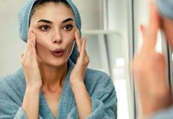 Yüzü kırış kırış olanların dermanı! Botoks yaptırmadan genç kalın: Cilde E vitamini yüklüyor, 1 gecede gençleştiriyor