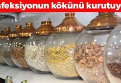 Boğazdaki enfeksiyonun kökünü kazıyor! Kuru öksürüğü bıçak gibi kesiyor, iltihabı kurutuyor! Pekmeze katıp kaşık kaşık yiyin