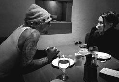 Hailey Baldwin Bieber ve Justin Bieber'den ayrılık bilmecesi! Önce takipten çıktı sonra aşk pozu paylaştı