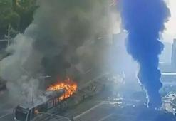 Brezilya'da kabus! Uçak caddeye düştü: Ölüler var