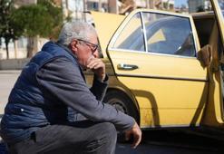 Sosyal medyadan tanışıp evlendi! 4 aydır hayatını hurda arabasının içinde sürdürüyor