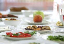 Berat kandilinde oruç tutulur mu? Berat kandili orucunda nasıl niyet edilir, ne zaman tutulur? Dini kaynaklarda yer alan bilgiye göre Berat kandili orucu