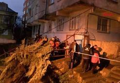 Beyoğlu'nda bir binanın istinat duvarı çöktü