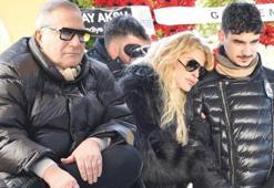 Anneye en acı veda! Mehmet Ali Erbil, eski kayınvalidesinin cenazesine katıldı