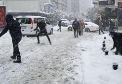 Tunceli'de eğitime kar engeli