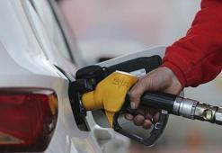 Benzin fiyatları düşecek! Bir haftada 3 indirim