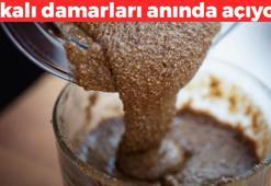 Tahinin üstüne 5 damla damlatın! Pekmezle karıştırıp kaşık kaşık yiyin: Tıkalı damarları lavabo gibi açıyor, kan şekerini terazi gibi dengeliyor, sadece 3 malzemetle hazırlanıyor