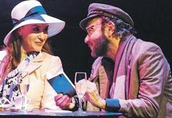 Kerem Alışık ve Evrim Alasya Londra'yı fethetmeye gidecekler