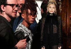 Paris Moda Haftası'nda eleştiri rüzgârı! 'Bedenlerimizden rahatsız olmamalıyız'