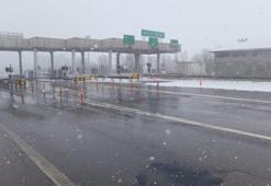 Mart ayında İstanbul'un yanı başında lapa lapa kar yağdı