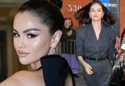Selena Gomez, şıklığıyla göz kamaştırdı! Elindeki beyaz gül dikkat çekti