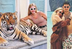 Sosyetik güzel çocuklarıyla Phi Phi'de! Vahşi hayvanlarla vakit geçiriyorlar