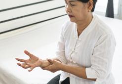 "Hastalığı ortadan kaldıracak tedavi yok ama yönetmek mümkün"