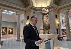 Yurt dışına kaçırılan Marcus Aurelius heykeli Türkiye'ye iade edildi