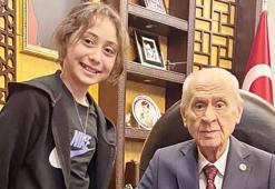 Ahen istedi, Bahçeli ‘Roblox’a el attı!