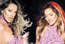 Hadise 2025 turnesinde rüzgar gibi esti