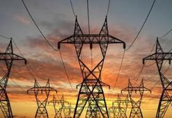 AVRUPA'DA ELEKTRİK KESİNTİSİ SON DAKİKA: İSPANYA VE PORTEKİZ'DE NEDEN ELEKTRİK KESİLDİ? ELEKTRİK KESİNTİSİ SEBEBİ BELLİ OLDU MU?