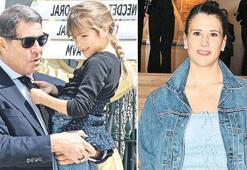 Ayşe anne oluyor
