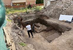 Papa'nın geleceği İznik'te Hz. İsa döneminden kaldığı iddia edilen mozaik bulundu