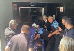 İlhan Şeşen'in tabutu asansörde mahsur kaldı!