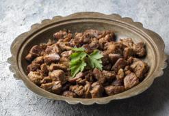 AREFE GÜNÜ TIRNAK KESİLİR Mİ? Arefe Günü tırnak kesmek günah mı, neden kesilmez?