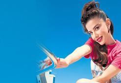 Ekranda sultan evde hizmetkâr!