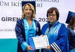 Yarım kalan üniversite hayalini tamamladı! 51 yaşında 2.’likle mezun oldu