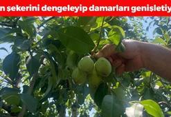 Dalında kilosu 40 TL'den satılıyor! Bağırsakları harıl harıl çalıştırıyor, kan şekerini terazi gibi dengeliyor! Damarları genişleten mucize meyve