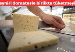 Peyniri domatesle yemeyin! Böyle tüketince faydası 10 kat artıyor, kemikleri betona çeviriyor