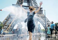 Sıcak hava Eyfel'i kapattırdı