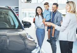 Oto satışlarında pick-up ve elektrikli şovu