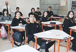 Demirören MTAL'den Türkiye'de bir ilk! Yapay zeka lisede