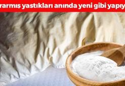 Yastıktaki sarı lekeleri anında geçiriyor! 1 kaşık koymak yetiyor, yeni gibi bembeyaz yapıyor!