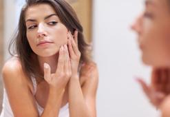 Gül hastalığının kökünü kurutuyor! Kızarıklığı gideriyor, cildi bebek gibi yapıyor