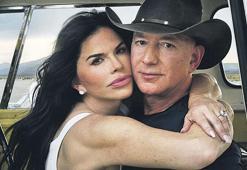 Düğün hediyesi dergi alıyor