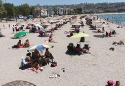 Sıcaklar İstanbulluları kavurdu, fırsatını bulanlar kendini denize attı
