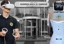 Türkiye'de ilk kez Demirören Medya ve Teknoloji Lisesi'nde açılan bölümü robot tanıtıyor