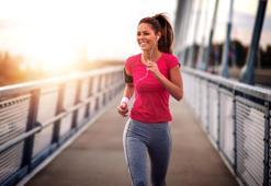 Yaşlılar için basit ama etkili bir yöntem: Hızlı yürüyüş hareket kabiliyetini artırıyor