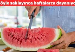 Günlerce taze kalmasını sağlıyor! Böyle saklayınca lezzeti hiç eksilmiyor, sadece bir parçası yeterli oluyor