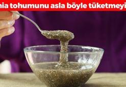 Chia tohumunu sakın böyle tüketmeyin! Herkes aynı hatayı yapıyor: Bağırsakları tıkayıp gaz, şişkinlik ve hazımsızlığa neden oluyor!