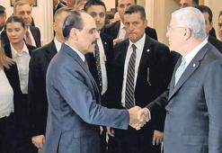 MİT Başkanı'ndan iki partiye ziyaret