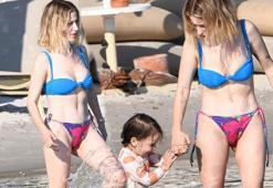 Hazal Kaya ve kızı Leyla denizin keyfini çıkardı!