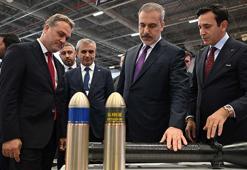 Dışişleri Bakanı Hakan Fidan, 17.Uluslararası Savunma Sanayii Fuarı’nı ziyaret etti