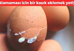 Haşlama suyuna 1 kaşık ekleyin! Yumurtanın çatlamasını engelliyor: Fokur fokur kaynasa bile hiçbir şey olmuyor