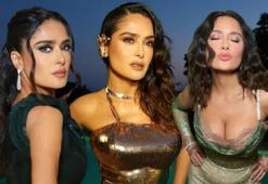 Salma Hayek paylaştığı bikinili pozlarla gündem oldu!