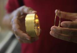 Sahte ve gramajı düşük altınlarla hayal kırıklığı yaşamak istemeyenler dikkat! Çiftlere altın değerinde tavsiye